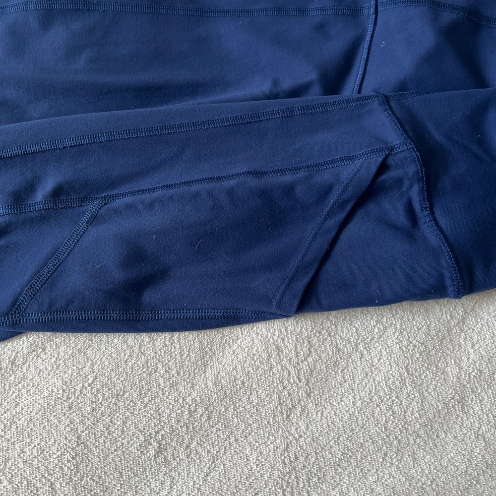 Victoria's Secret VSX Sport Navy Blue Knockout Leggings - Picture 5 of 11